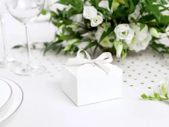 Geschenkdoosjes Strik 8cm 10st