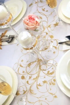 Vanille Creme Organza Stof Gouden Bloemen 36cm 9m