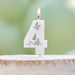 Witte Kaars 4 Jaar Gebladerd 5cm